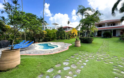 Beachfront villa Las Terrenas