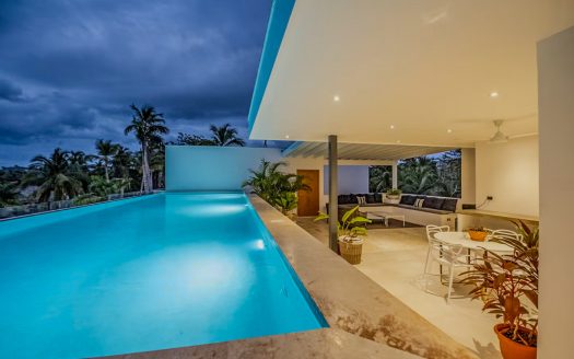 Penthouse with private pool